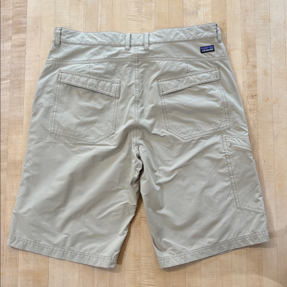 Patagonia‎ Men's Quandary Shorts Khaki Size 34 Hiking Outdoor